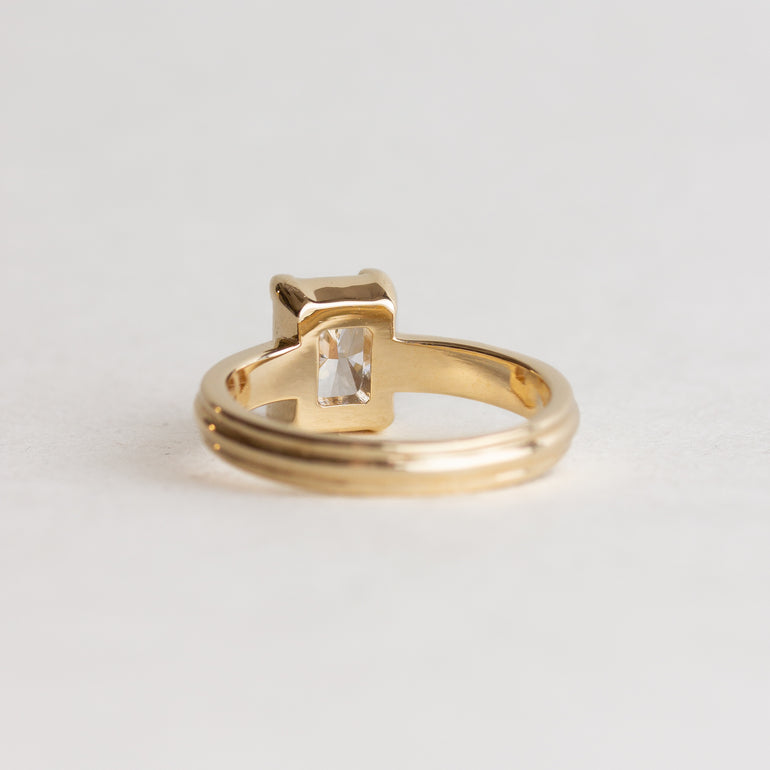 Art Deco Radiant-cut Engagement Ring