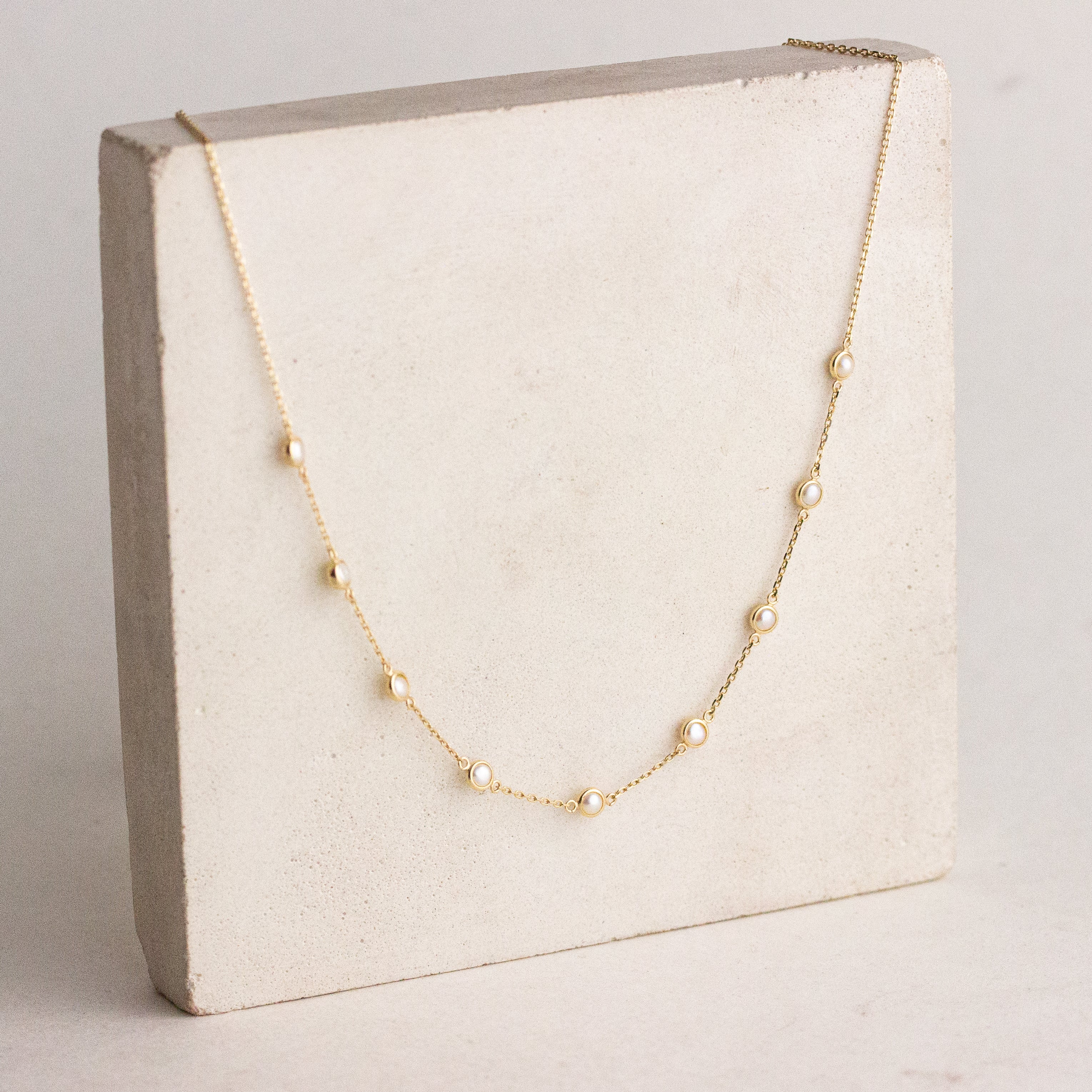 Akoya Pearl Bezel Station Necklace | Evorden Everyday Collection