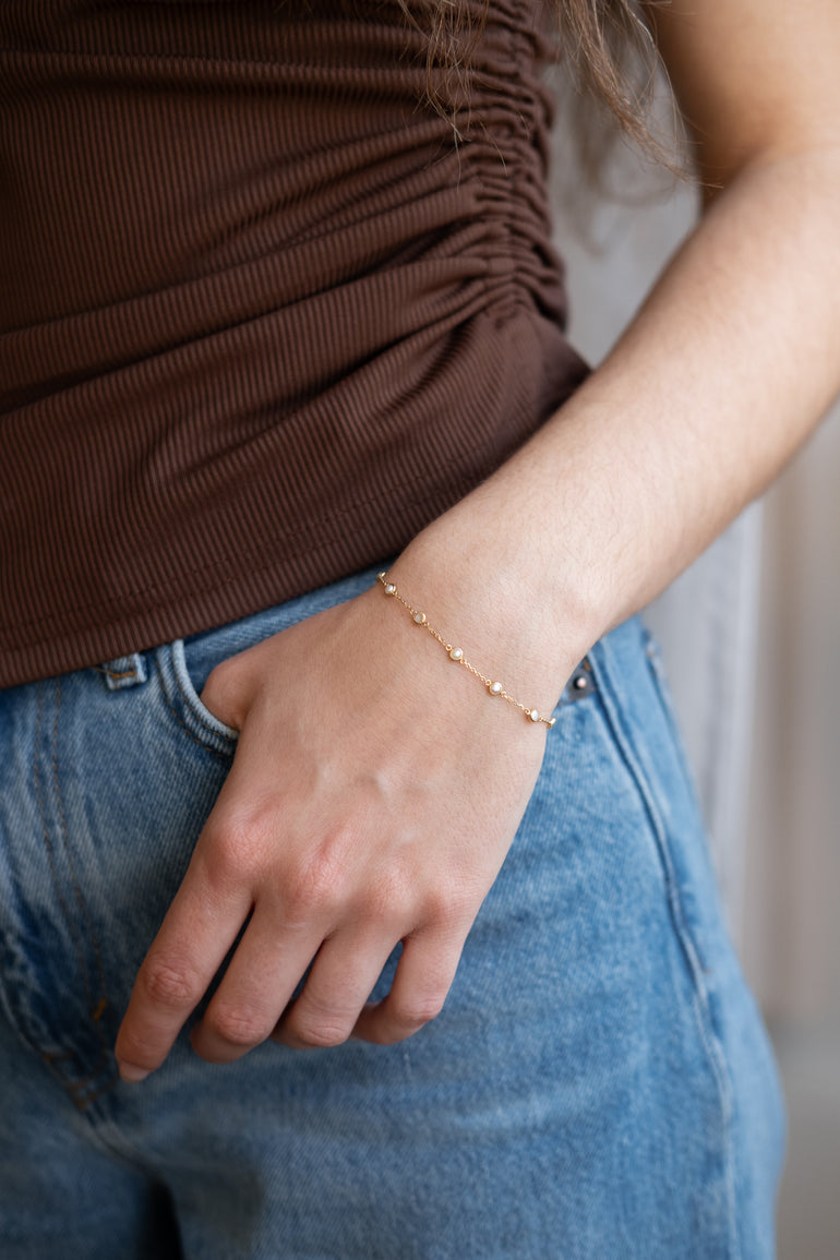 Bezel Pearl Station Bracelet