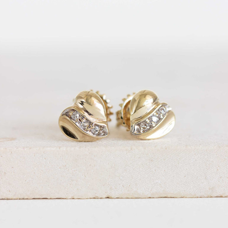 Yellow Gold Heart-Shaped Earrings with Diamonds