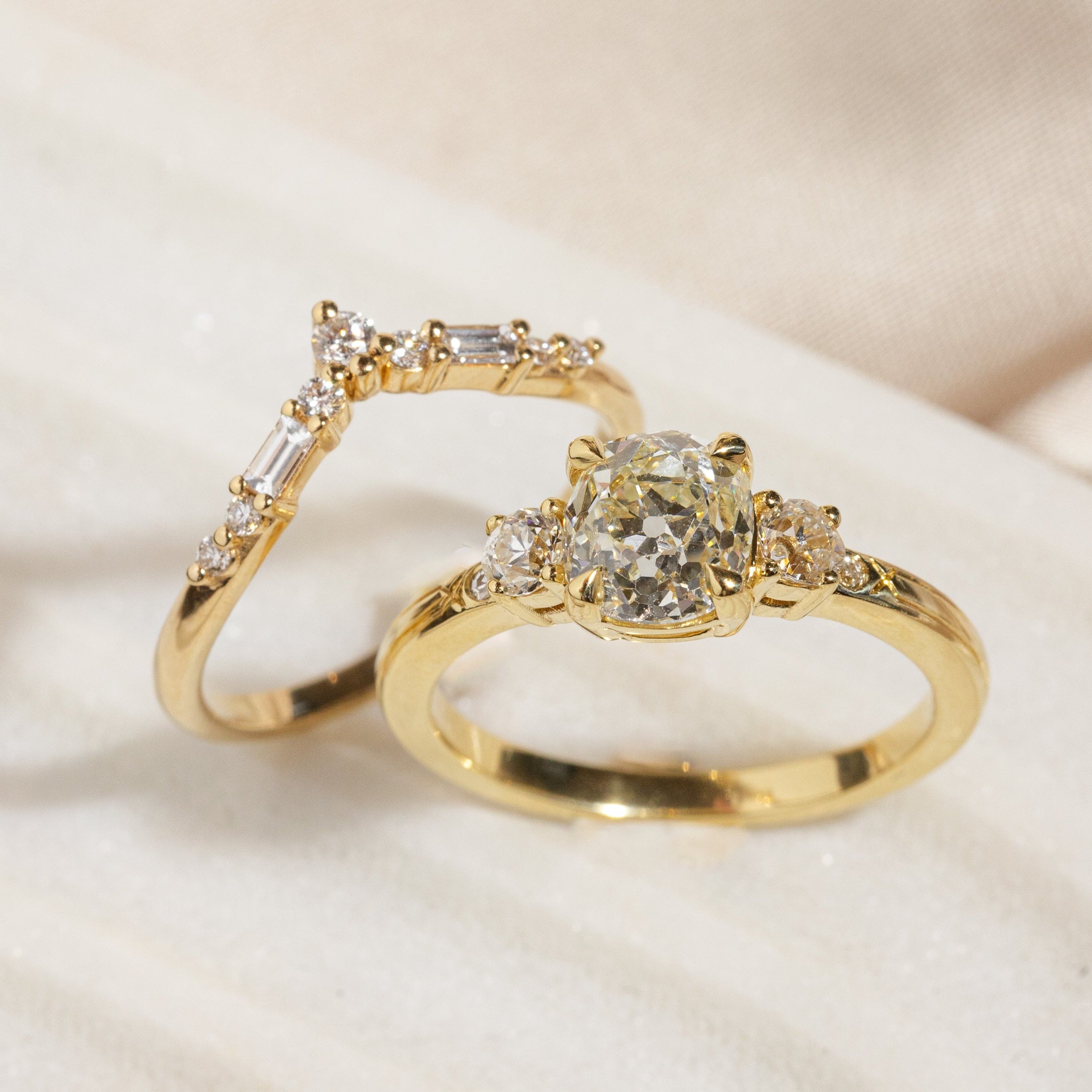 Gatsby Style Engagement Ring | Daisy Ring | Evorden