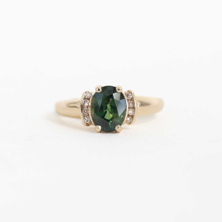 Yellow Gold Ring with Natural Sapphire Centre and 8 Side Diamonds