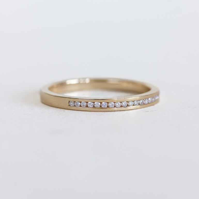 Channel-Set&nbsp;Half-Eternity Diamond Band