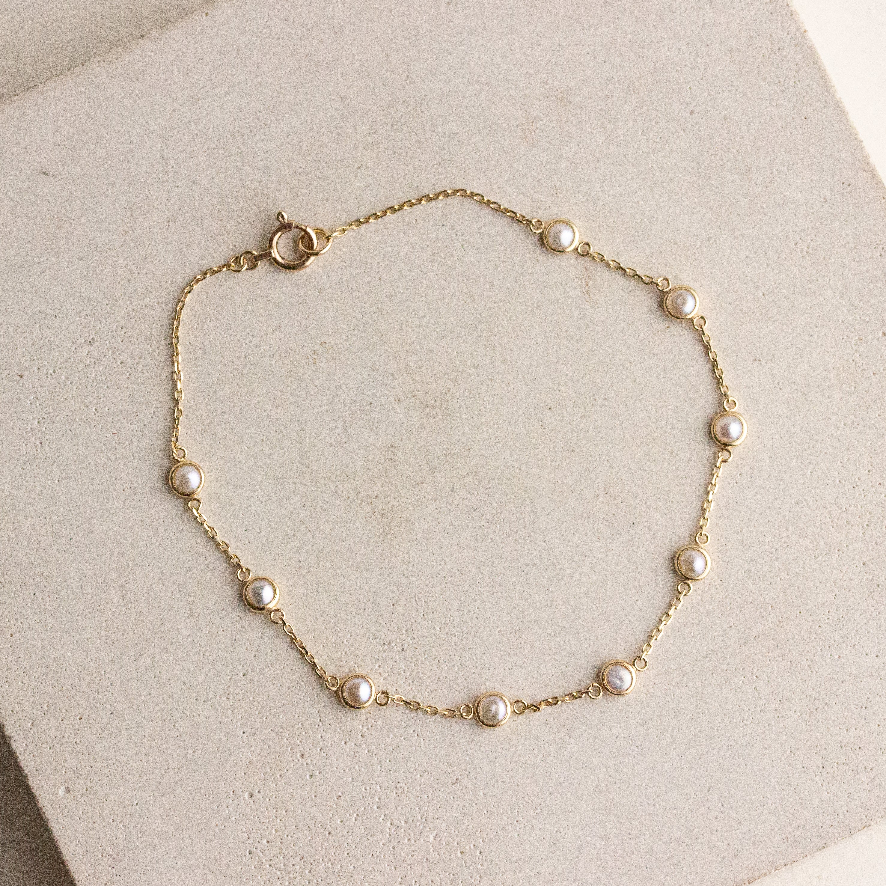 Bezel Pearl Station Bracelet