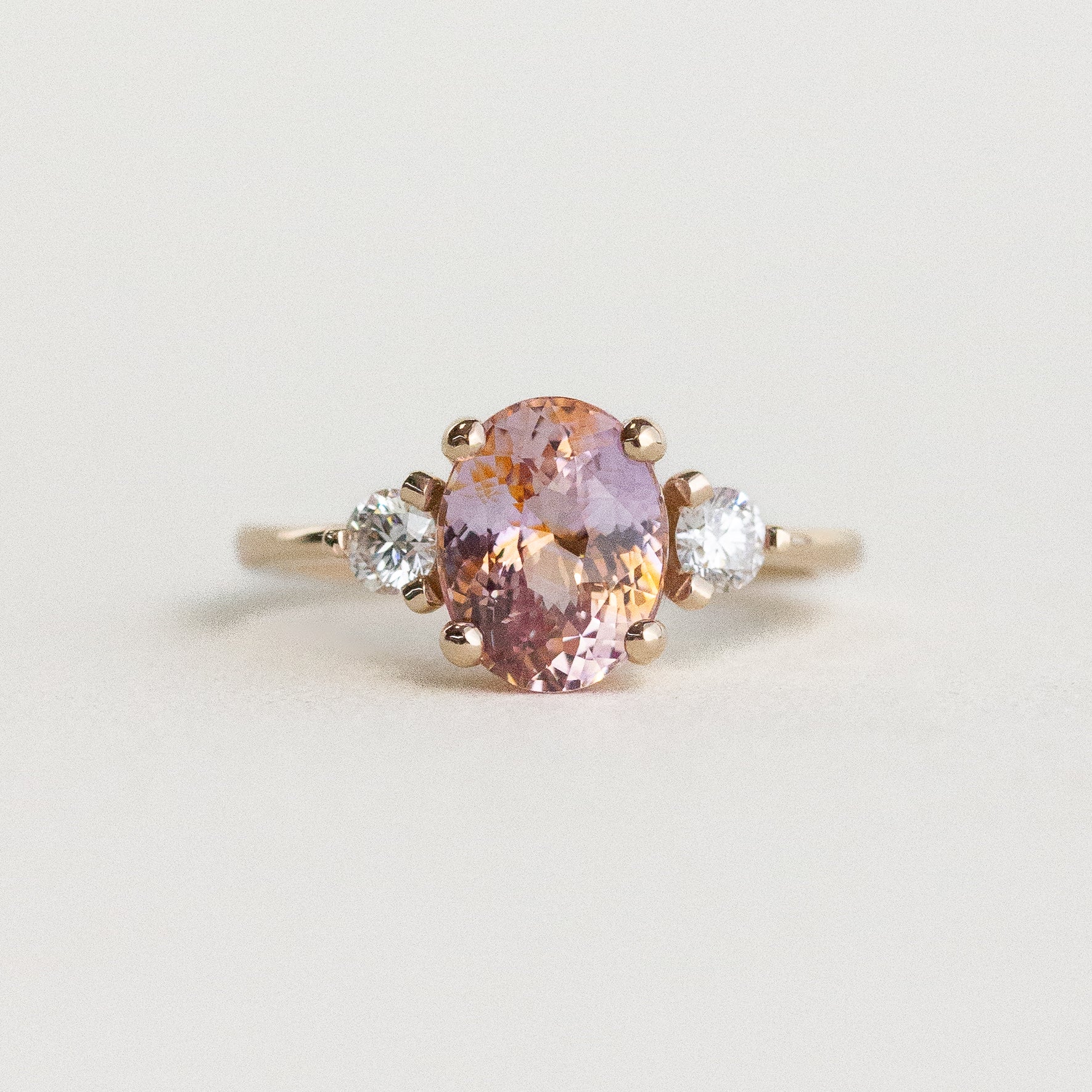Thea Ring