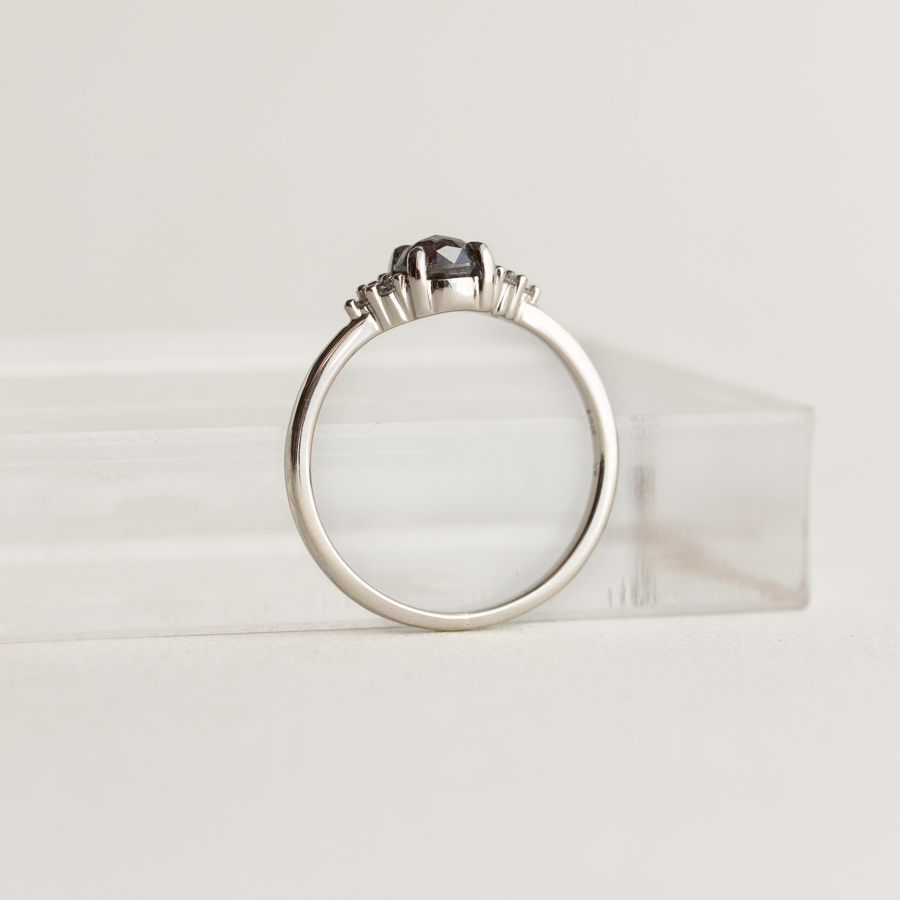 Aveline Ring