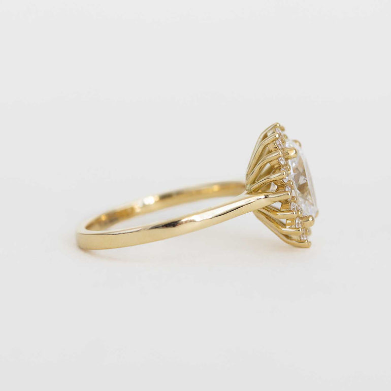 18K yellow gold diamond halo ring