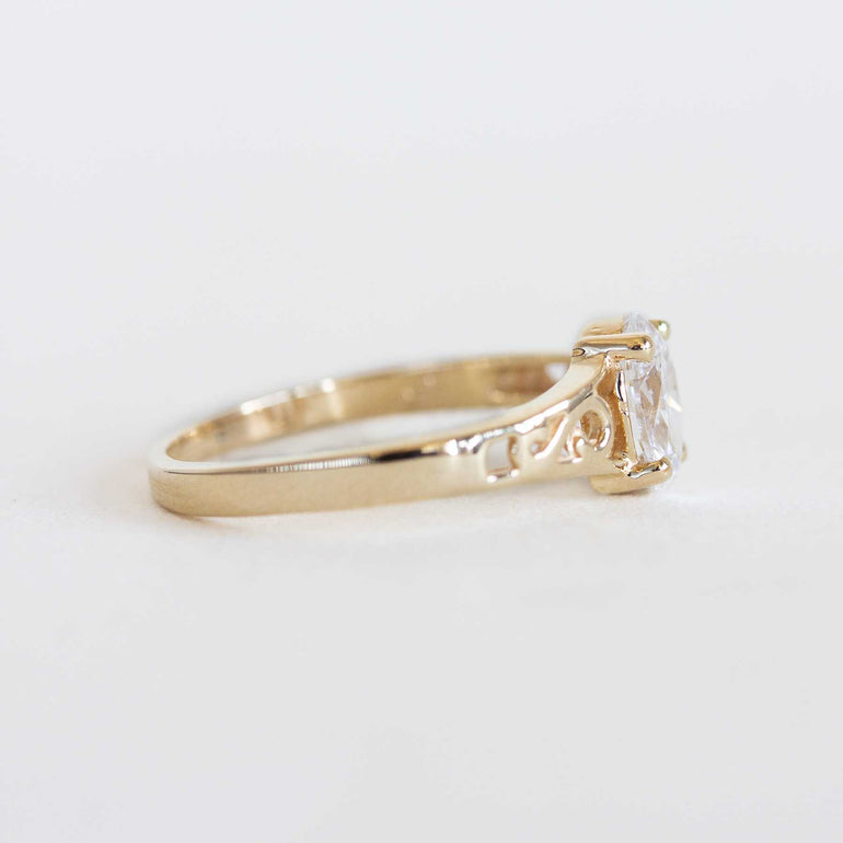 Vintage Scroll Motif Lab Diamond Ring
