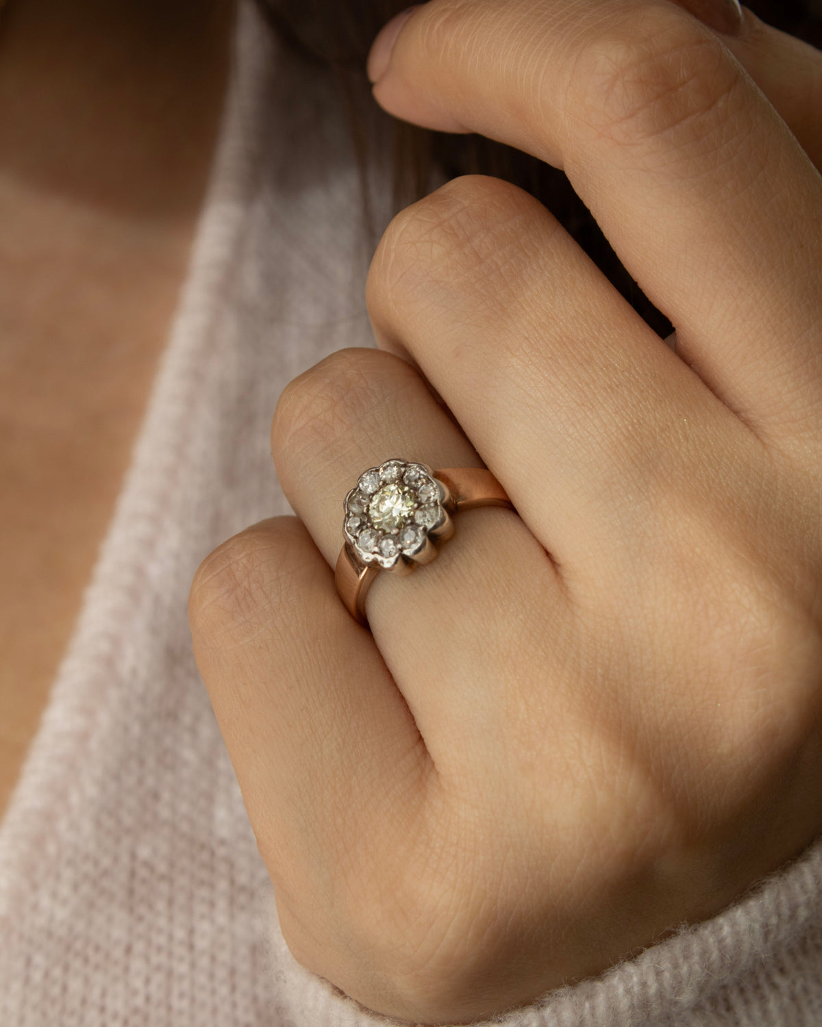 halo diamond vintage ring