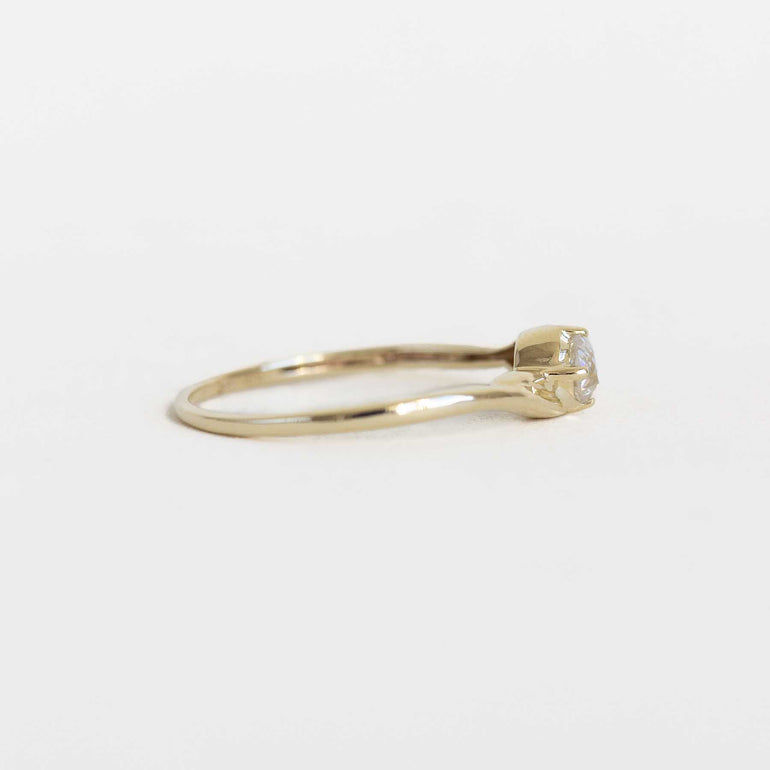 Bypass Twist Diamond Vintage Ring