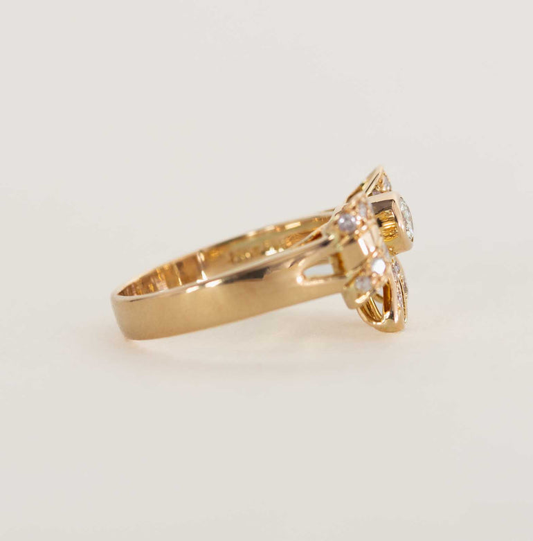 Diamond Bow-Shaped Ring on a Yellow Gold Band