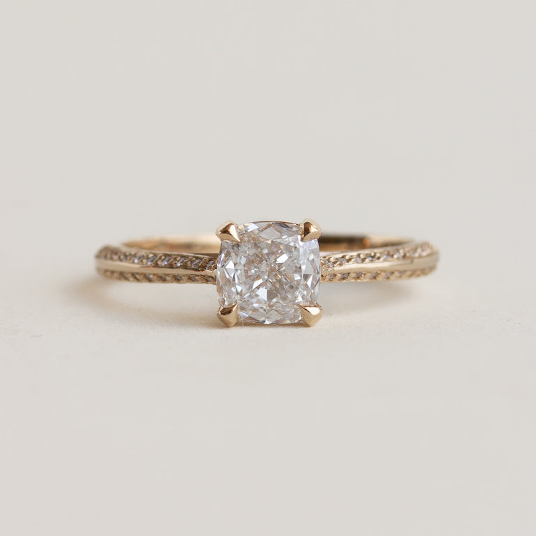 Cushion Brilliant-cut Engagement Ring