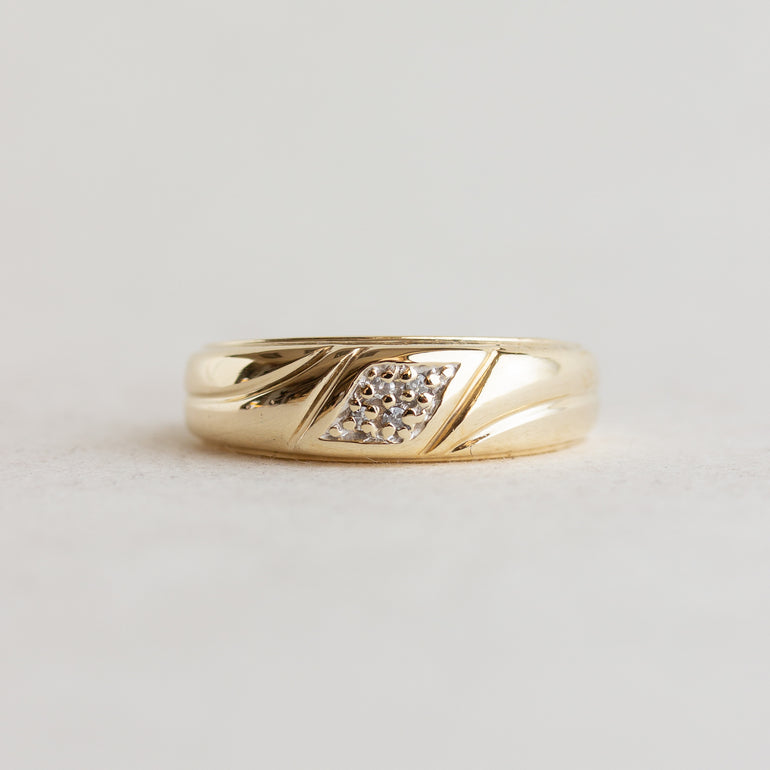 Vintage Diamond Cluster Band