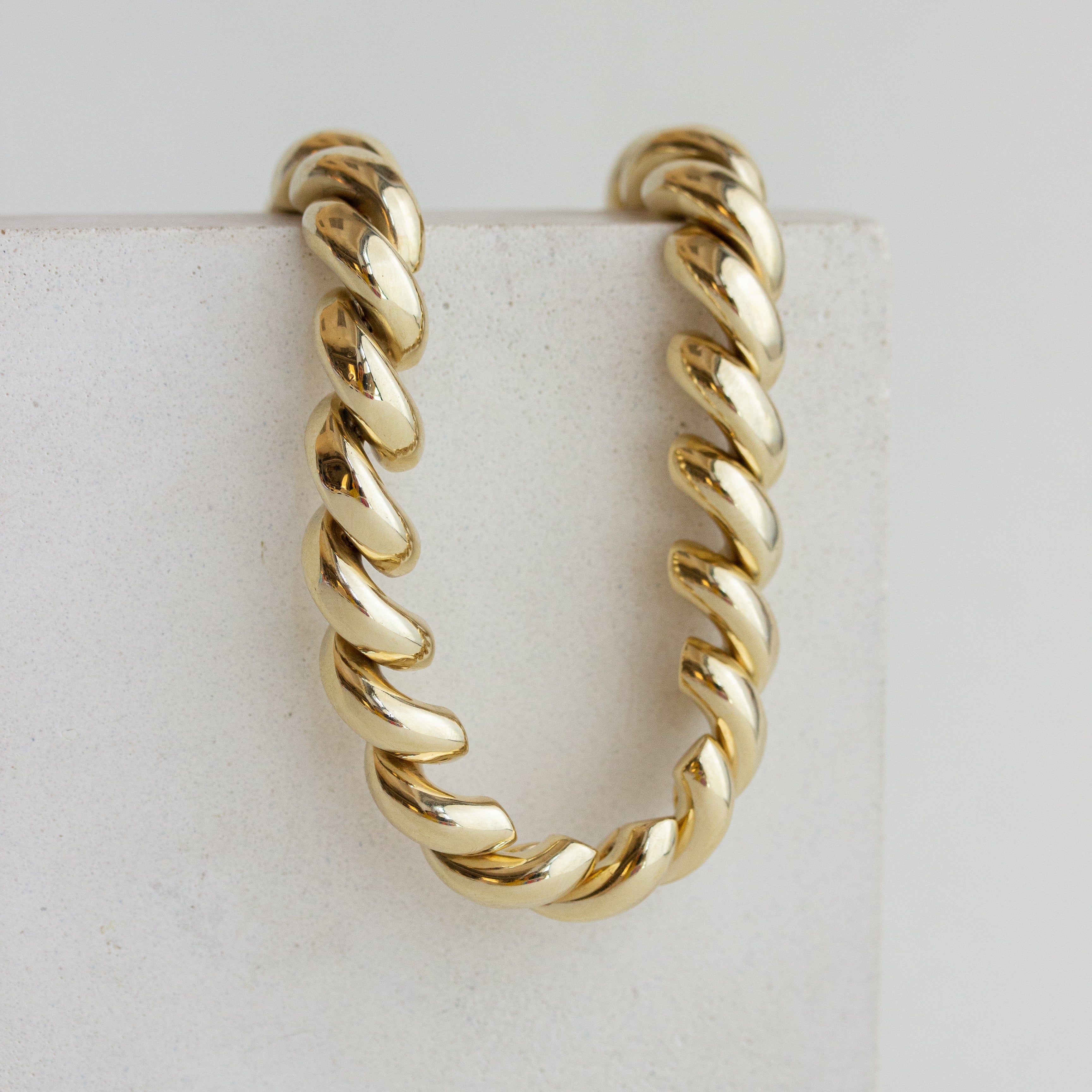 chunky gold vintage macaroni bracelet