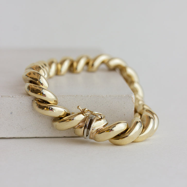 chunky gold vintage macaroni bracelet