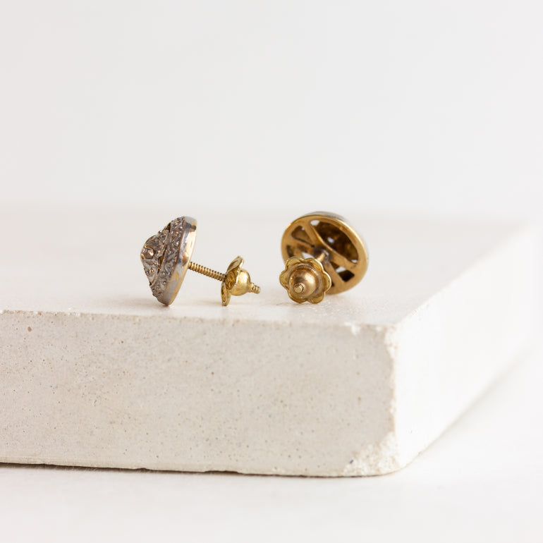 screw back 18K gold earring studs