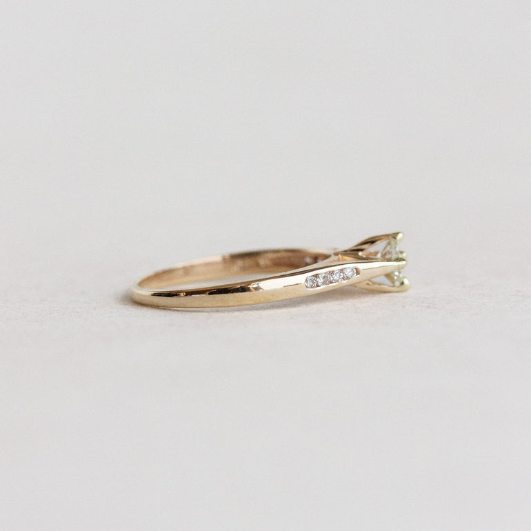Vintage Diamond Engagement Ring