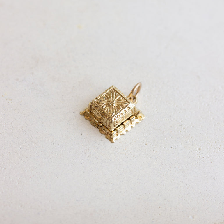 diamond ring box charm