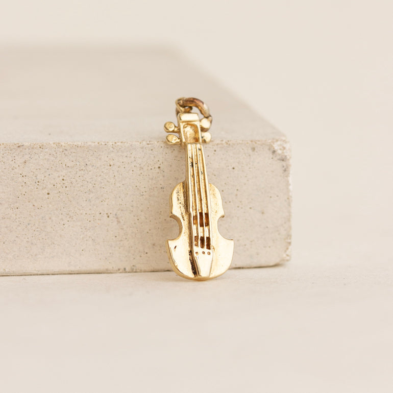 violin heart charm
