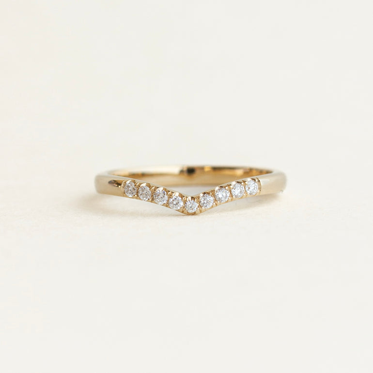 chevron diamond wedding band