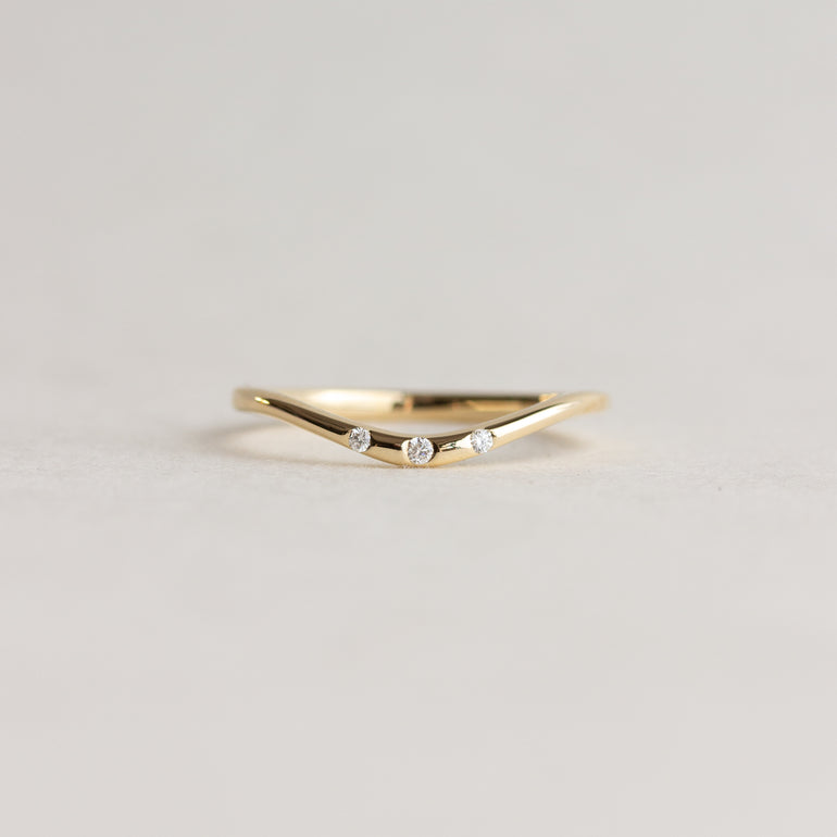 diamond contour wedding band