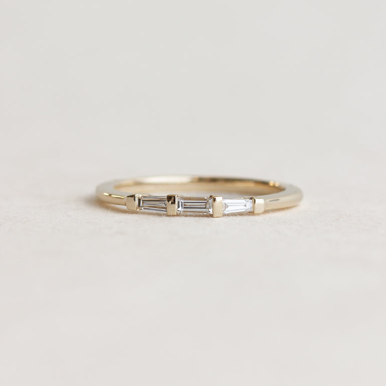 baguette diamond trio wedding band