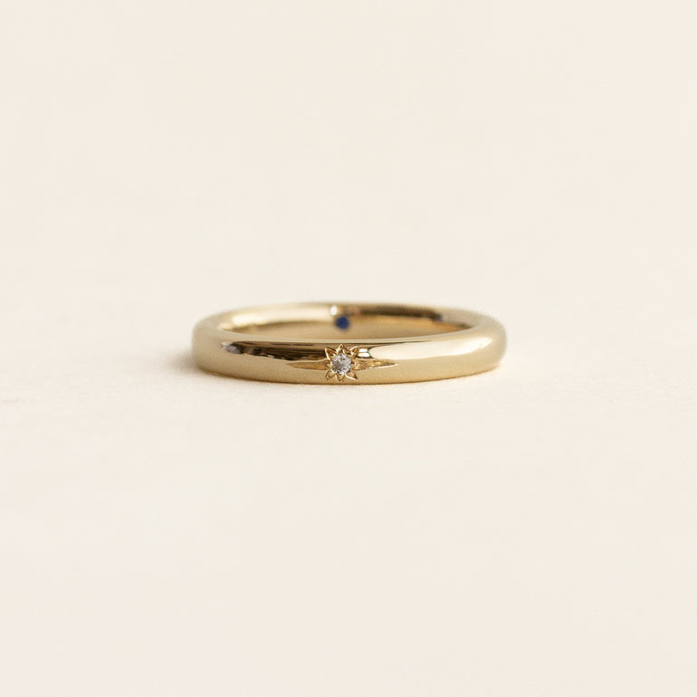 thin star engraving wedding band