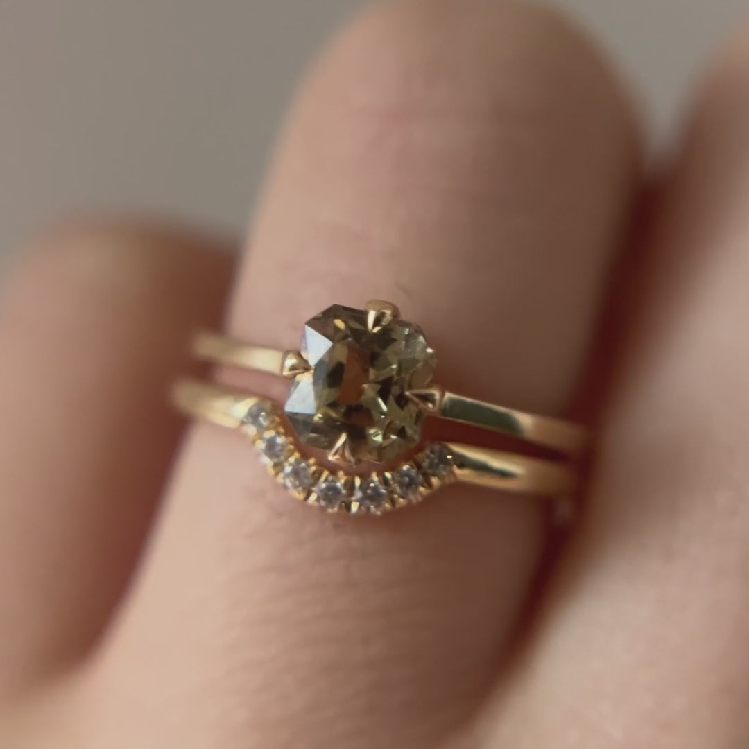Unheated Emerald-Cut Sapphire Ring | Dorothea Ring | Evorden