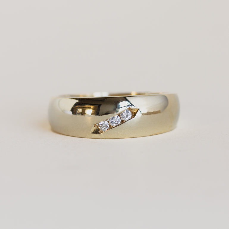 Vintage Channel-set Diamond Band