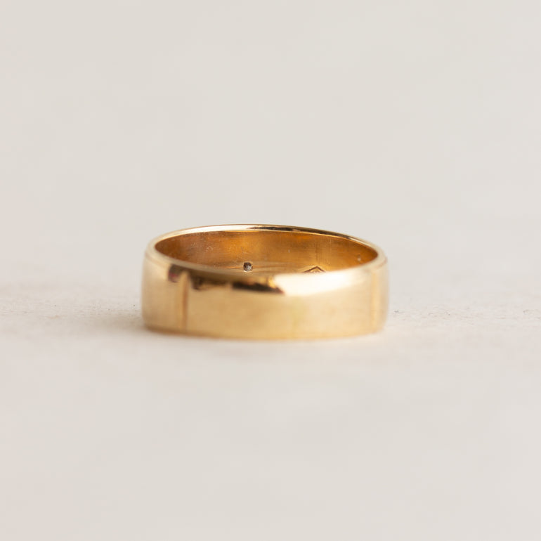 Star-Engraved Diamond Band