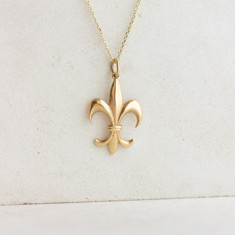 Vintage Fleur De Lis Charm 14K