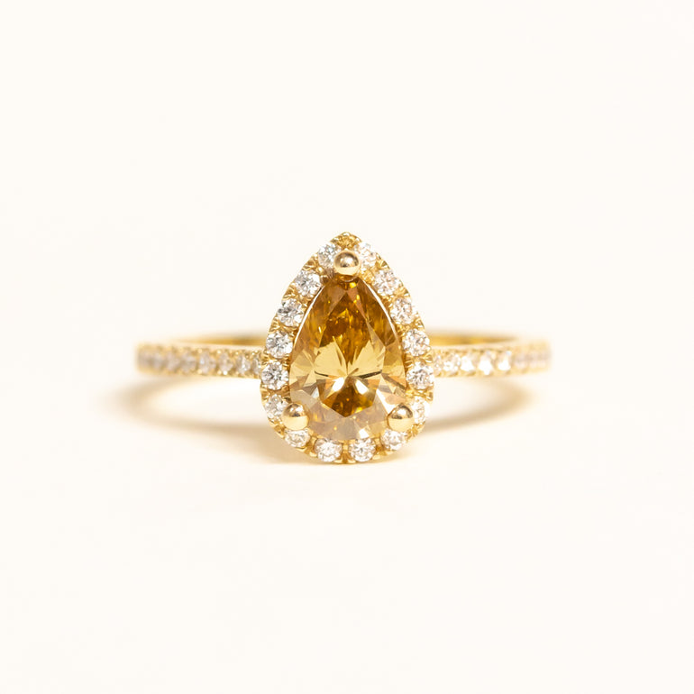 pear diamond halo ring