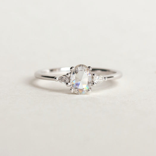 Green Sapphire Engagement Ring | Amelia Ring | Evorden