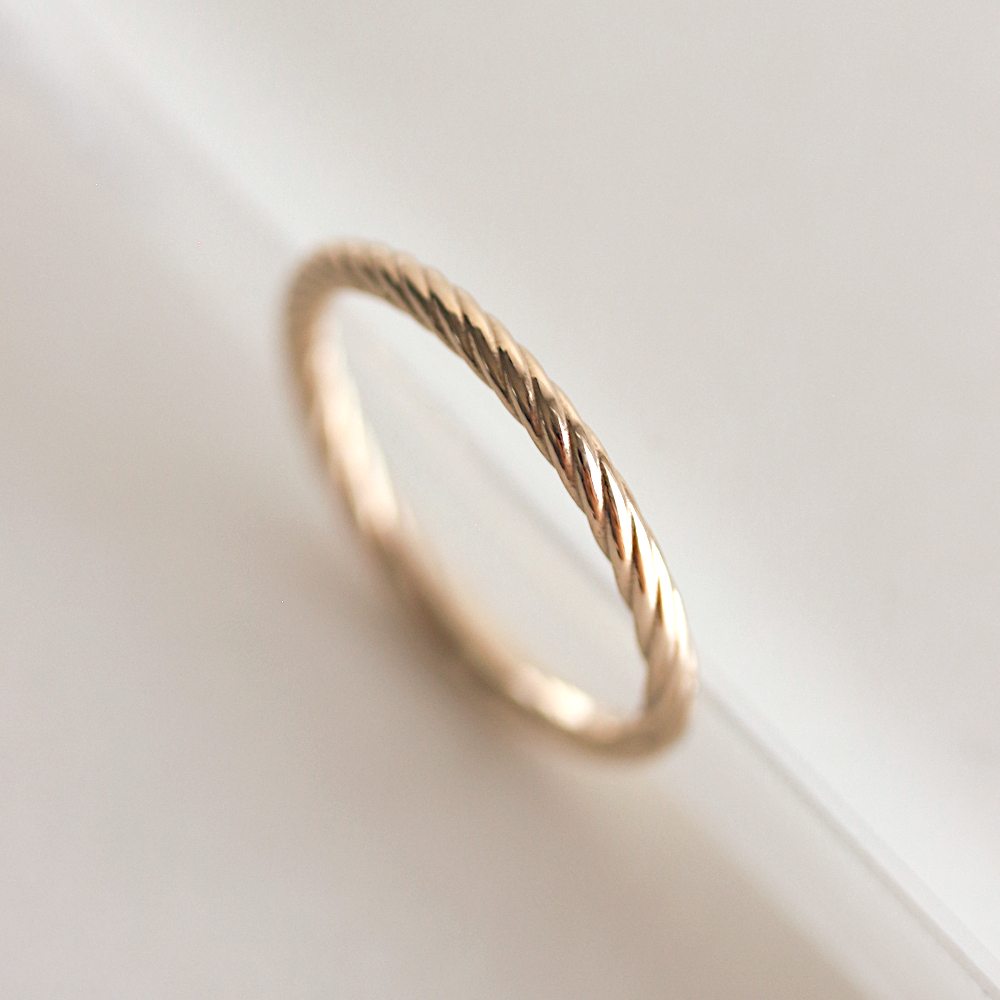 braid twist wedding band 