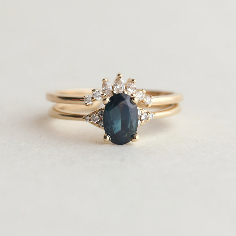 Oval Sapphire Side Stones Engagement Ring