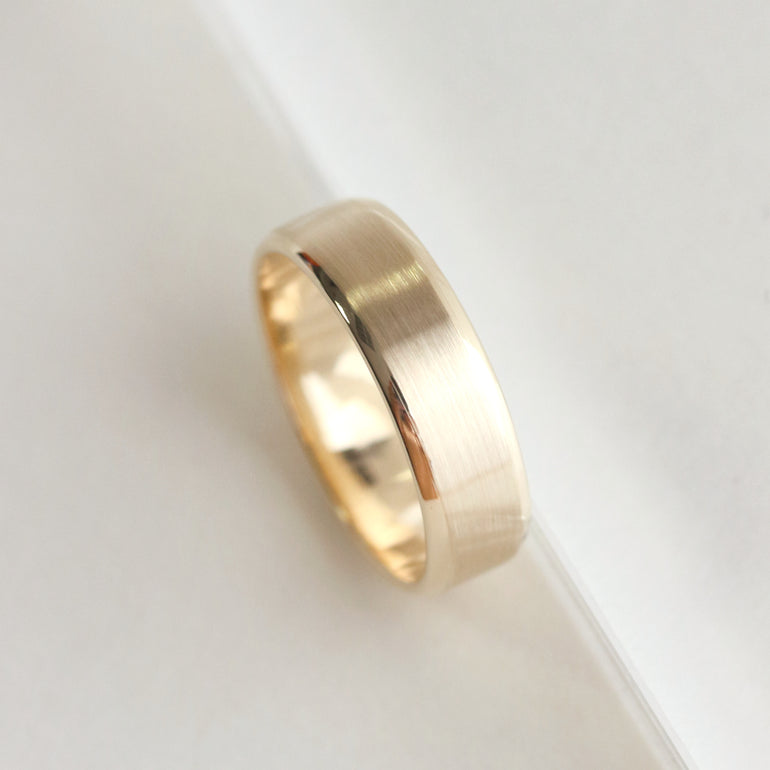 bevelled edge wedding band