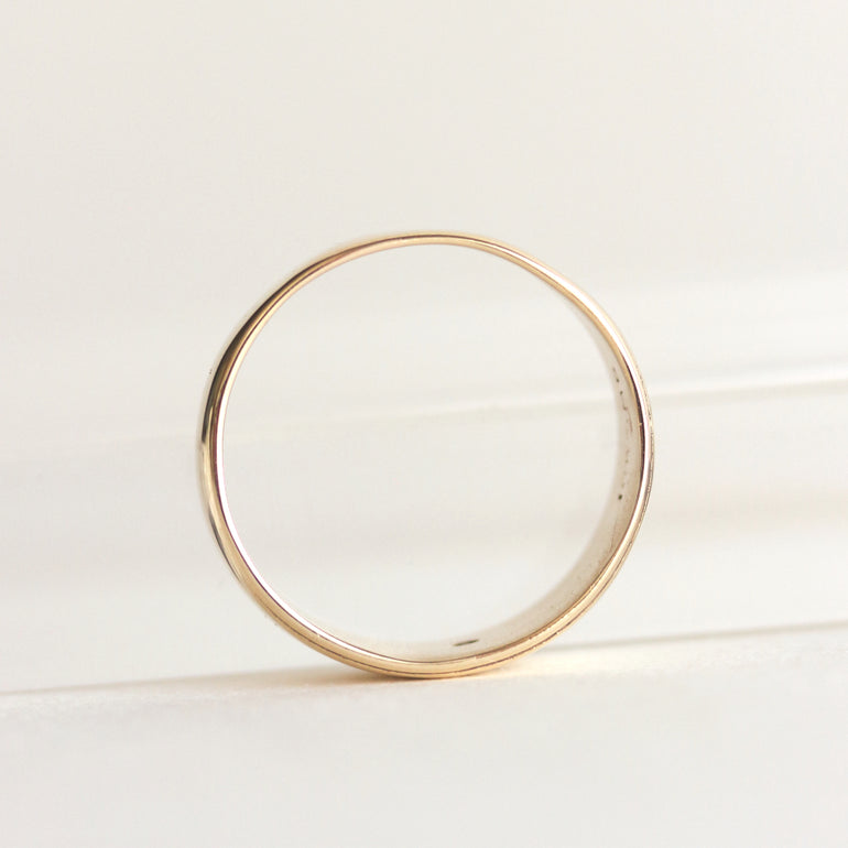 bevelled edge wedding band