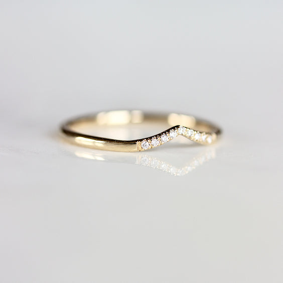 diamond contour wedding band