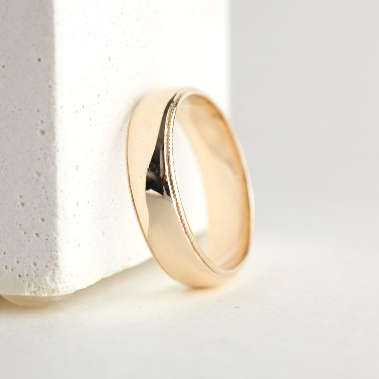 milgrain detail wedding bands