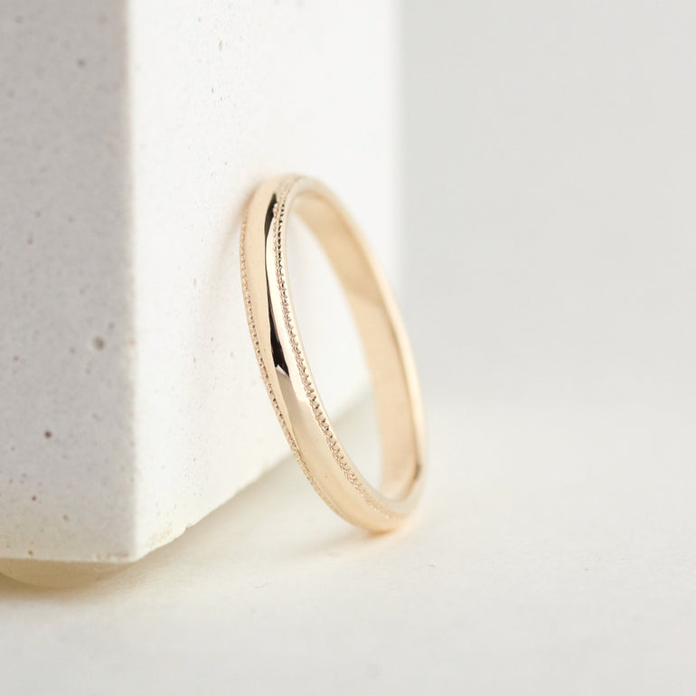 milgrain wedding band detailing