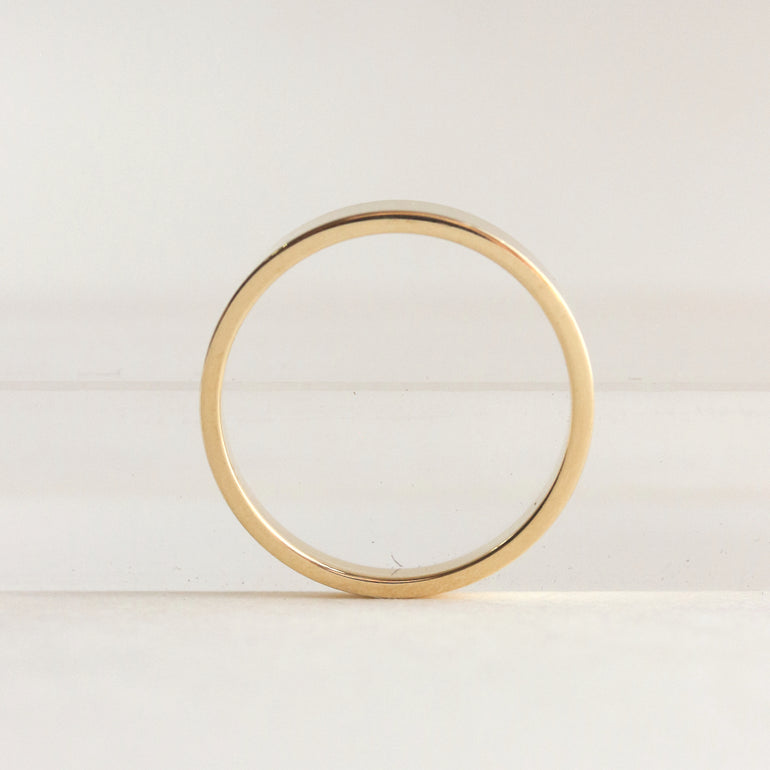 tapered wedding band