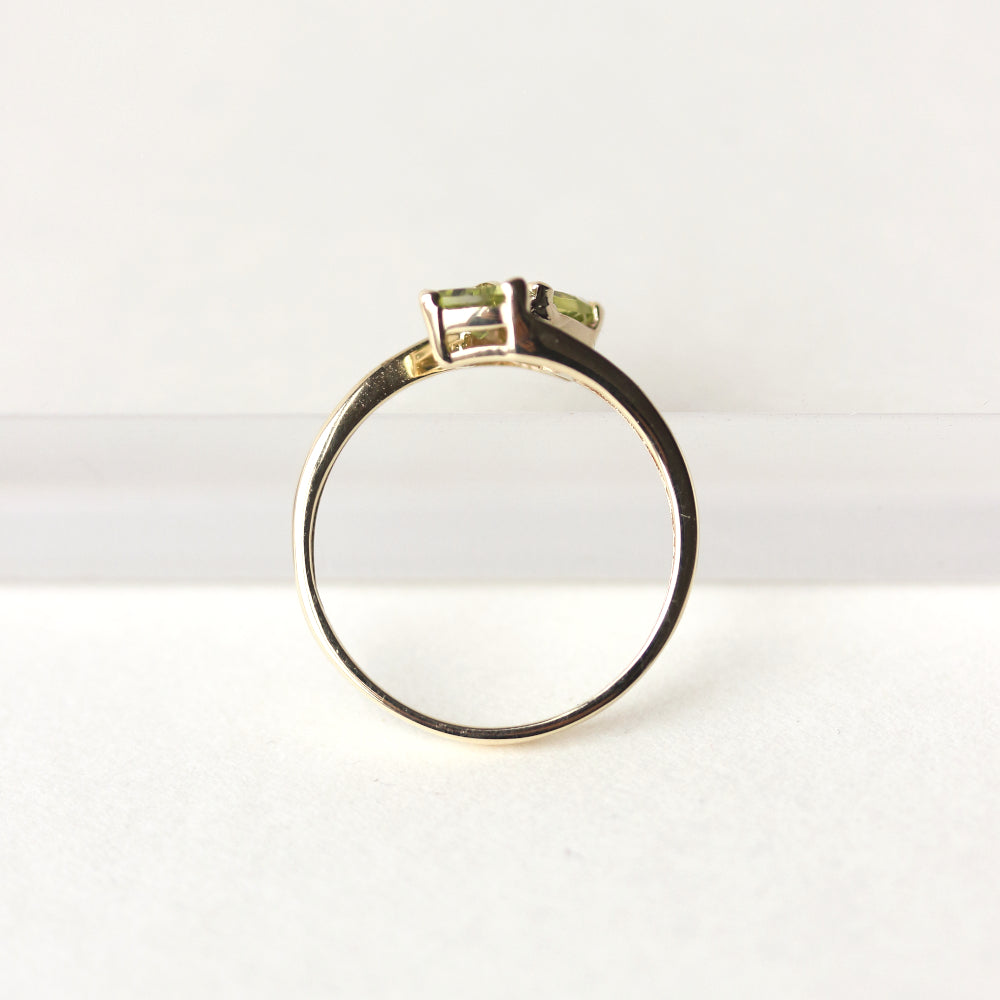 10K Vintage Bypass Peridot Ring The Jasper Ring Evorden